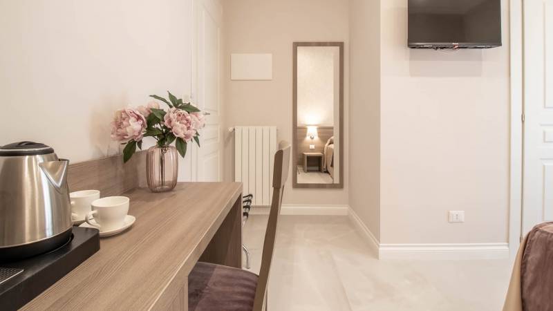 Dany-Guest-House-Roma-Dettagli-Camera-senza-titolo-50